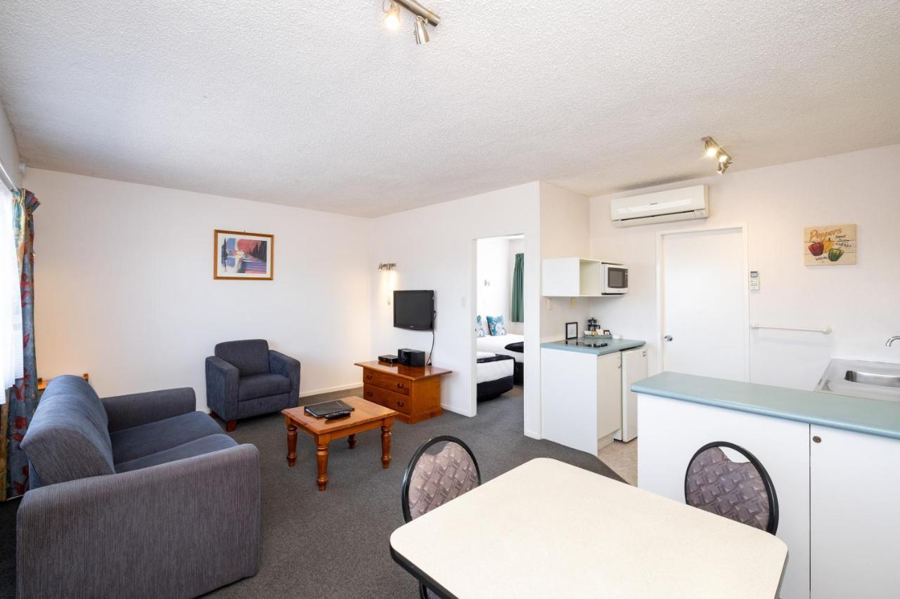 Chevron 4*